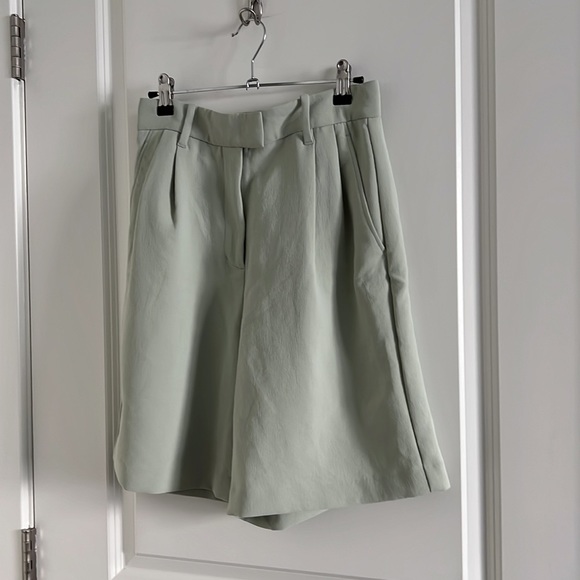 Aritzia Wilfred Limerick Short - Pastel Green - Picture 2 of 7